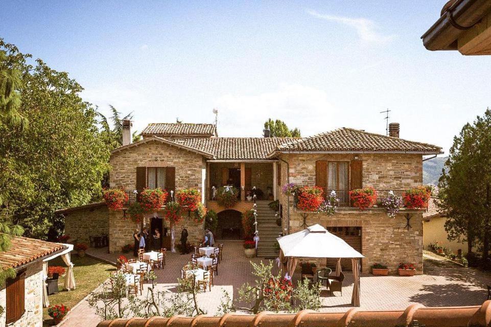 Aurora Villa Gubbio Exterior photo